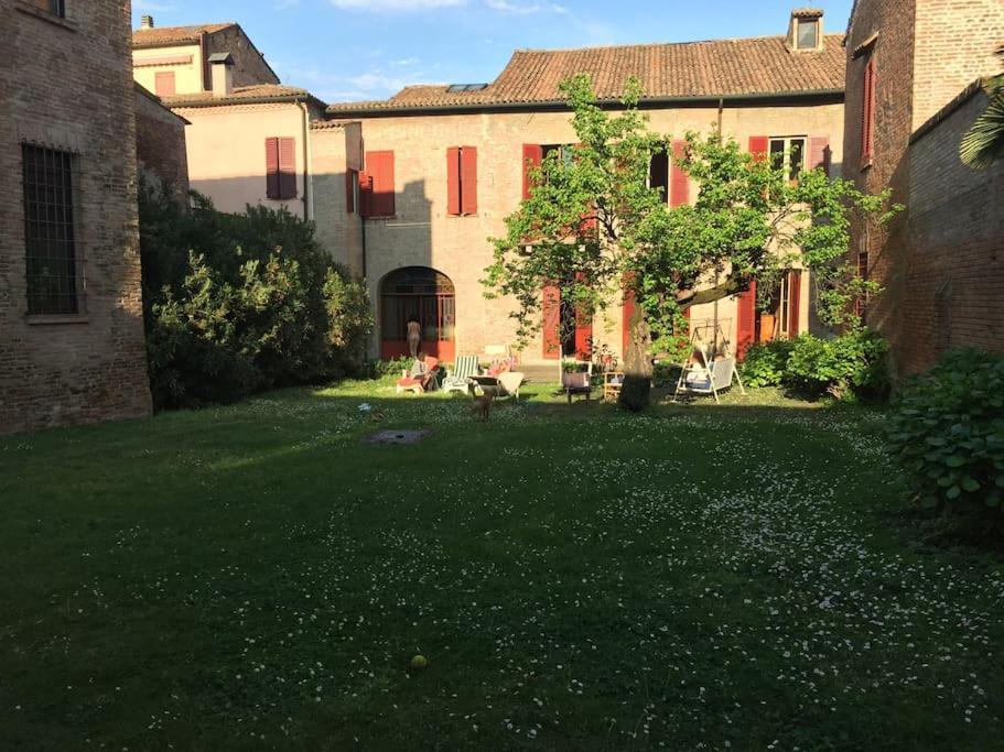 Palazzo Sabbioni Appartamento Lusso Due Camere Soggiorno Cucina Ferrara Eksteriør bilde
