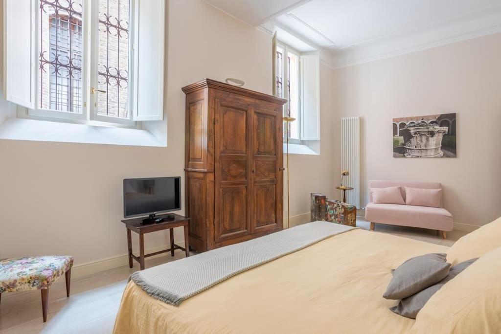 Palazzo Sabbioni Appartamento Lusso Due Camere Soggiorno Cucina Ferrara Eksteriør bilde