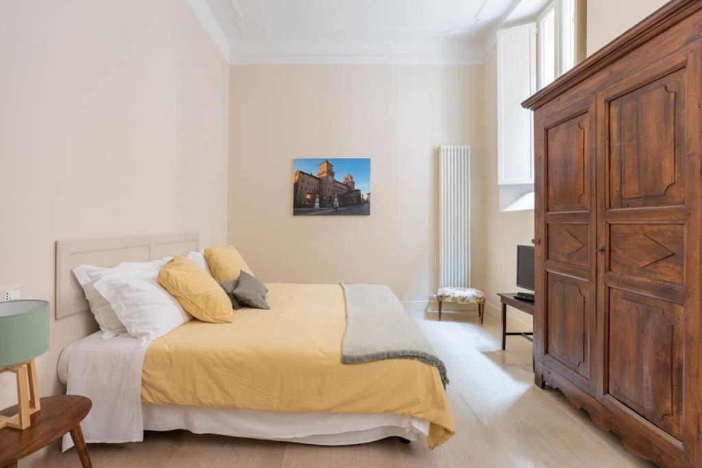 Palazzo Sabbioni Appartamento Lusso Due Camere Soggiorno Cucina Ferrara Eksteriør bilde